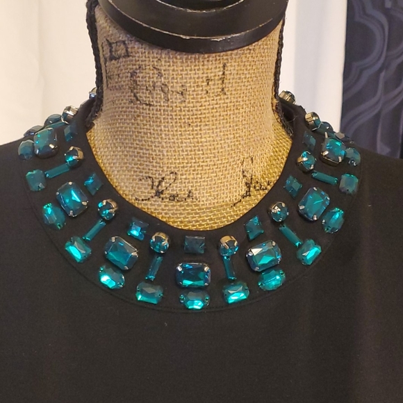 Beautiful woman dress - Picture 10 of 12